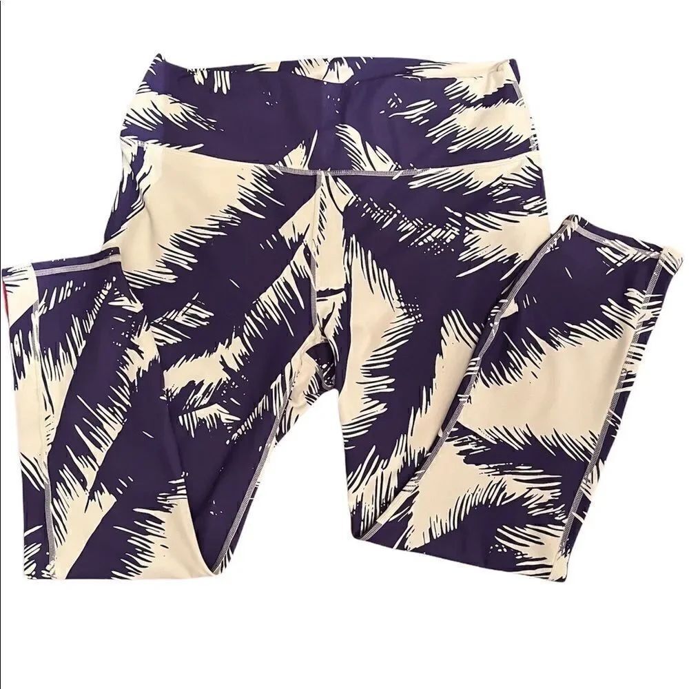 NWT fabletics leggings! Super soft and cute!